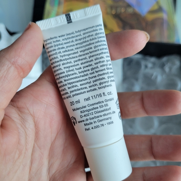 🌟HOST PICK🌟  Dr. Barbara Sturm discovery set - Picture 10 of 14